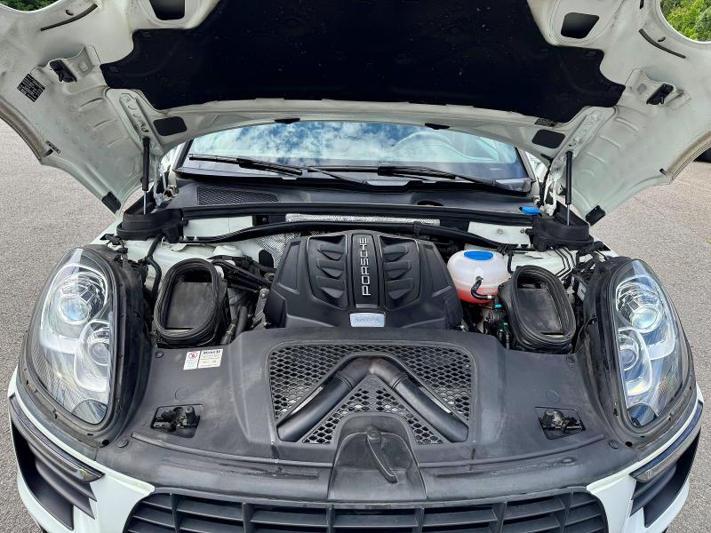 Продаж на аукціоні авто 2018 Porsche Macan, vin: WP1AB2A52JLB33457, номер лоту: 63805876