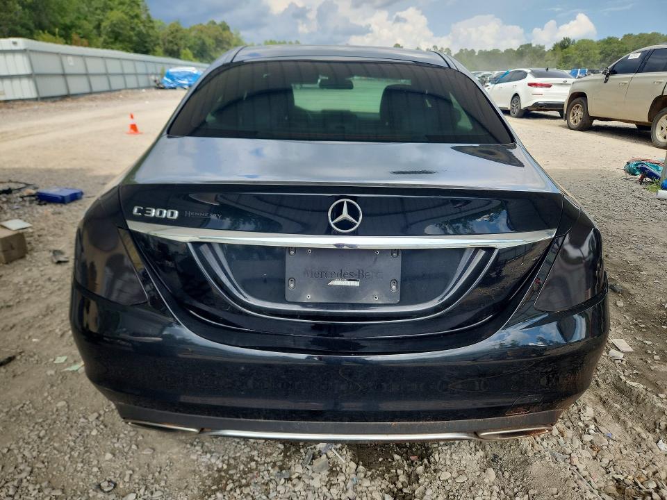 64135986 :رقم المزاد ، 55SWF4JB8JU241094 vin ، 2018 Mercedes-benz C مزاد بيع