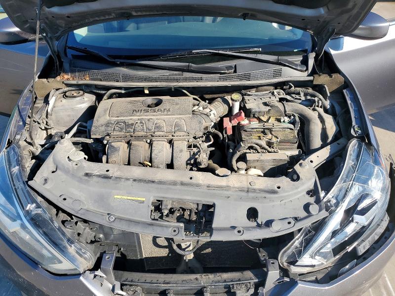 63874426 :رقم المزاد ، 3N1AB7AP8JY221147 vin ، 2018 Nissan Sentra مزاد بيع