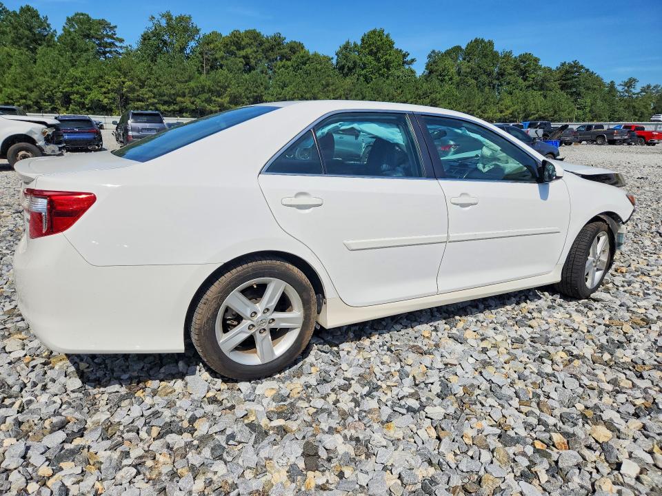 65658776 :رقم المزاد ، 4T1BF1FK3EU433037 vin ، 2014 Toyota Camry مزاد بيع