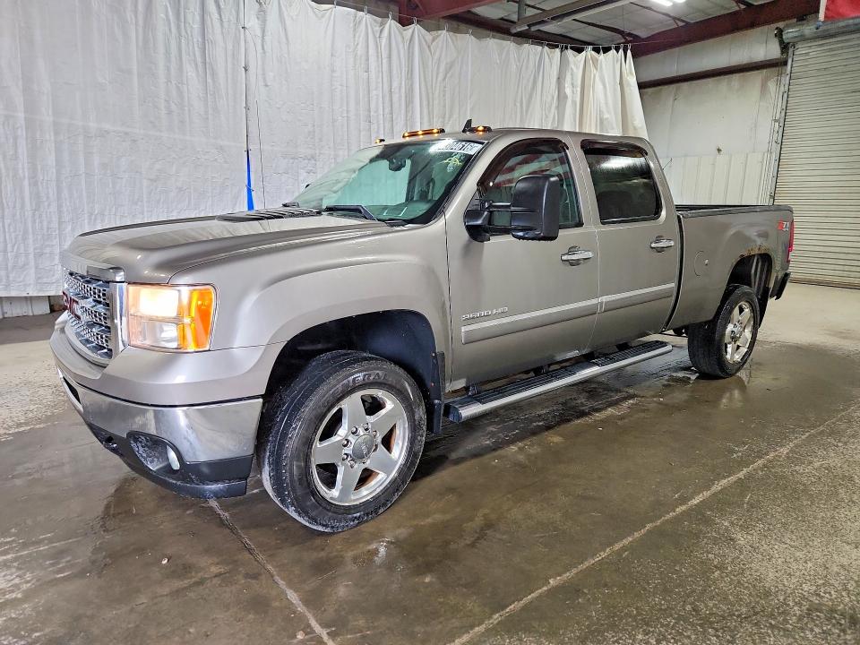 64304616 :رقم المزاد ، 1GT120CG8DF188602 vin ، 2013 Gmc Sierra مزاد بيع