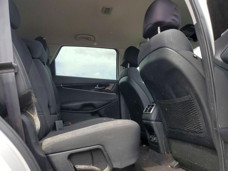 Продажа на аукционе авто 2017 Kia Sorento, vin: 5XYPGDA36HG317023, номер лота: 62221466