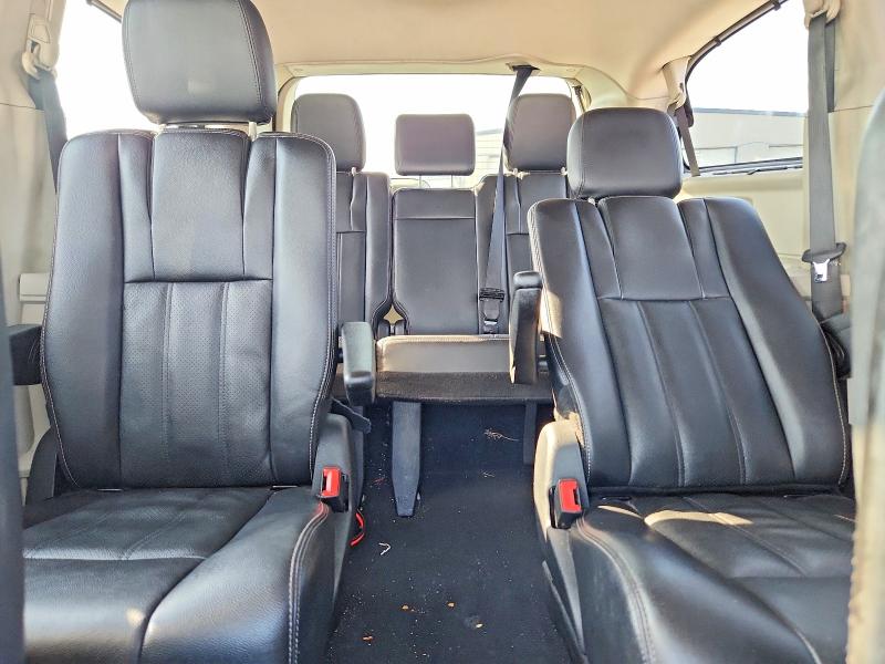 66453066 :رقم المزاد ، 2C4RC1CG6DR723036 vin ، 2013 Chrysler Town & Country مزاد بيع