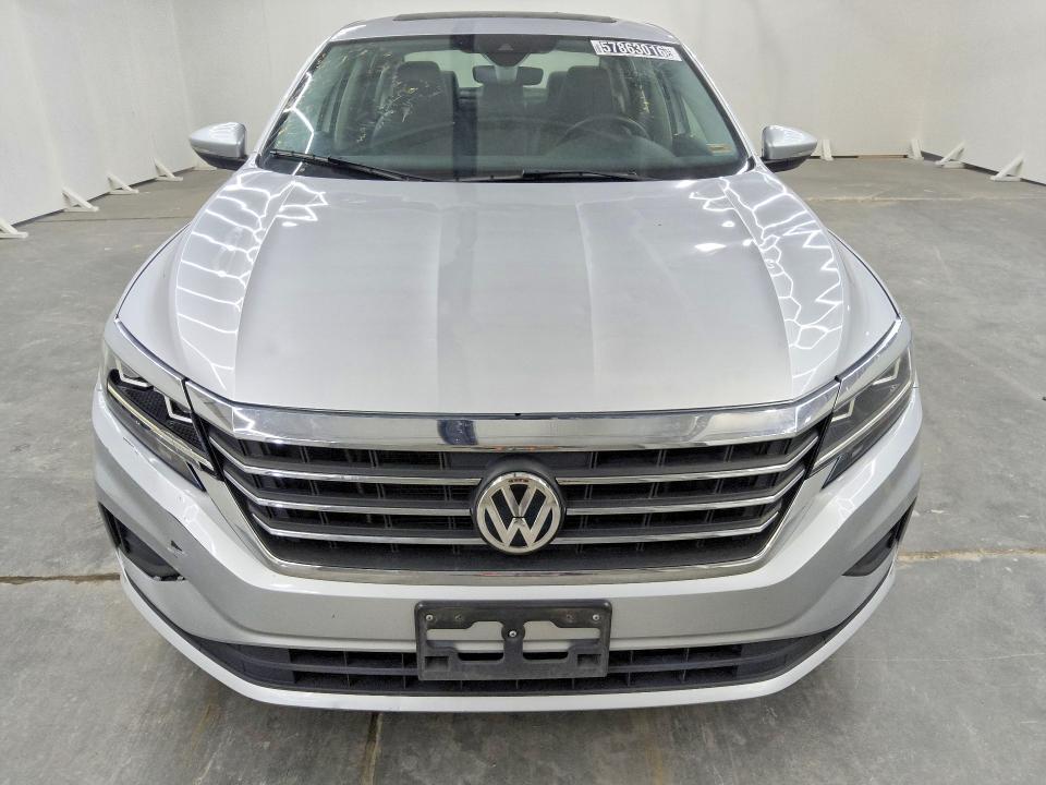 2021 Volkswagen Passat მანქანა იყიდება აუქციონზე, vin: 1VWSA7A33MC008280, აუქციონის ნომერი: 57863016