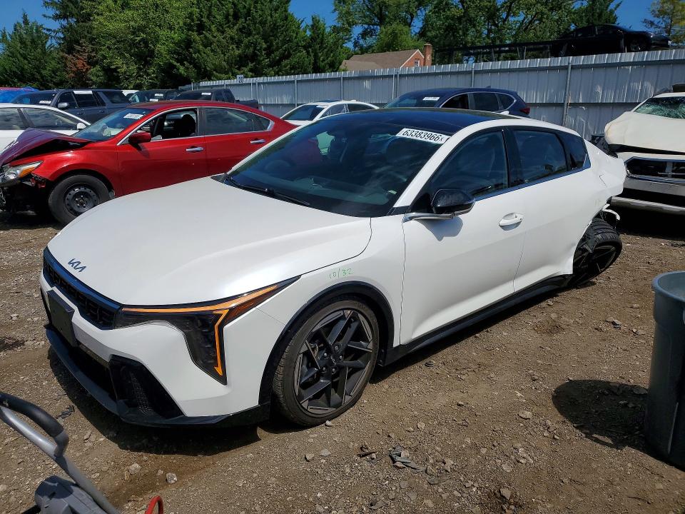 2025 Kia K4 მანქანა იყიდება აუქციონზე, vin: 3KPFW4DEXSE038254, აუქციონის ნომერი: 63383966