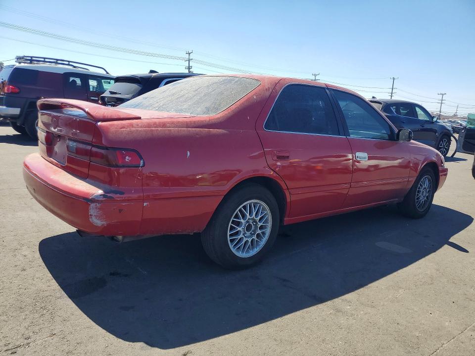 1997 Toyota Camry მანქანა იყიდება აუქციონზე, vin: JT2BG22K2V0015436, აუქციონის ნომერი: 67347556