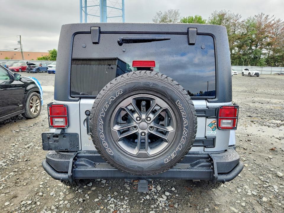 63951116 :رقم المزاد ، 1C4BJWDG7JL820883 vin ، 2018 Jeep Wrangler Unlimited مزاد بيع