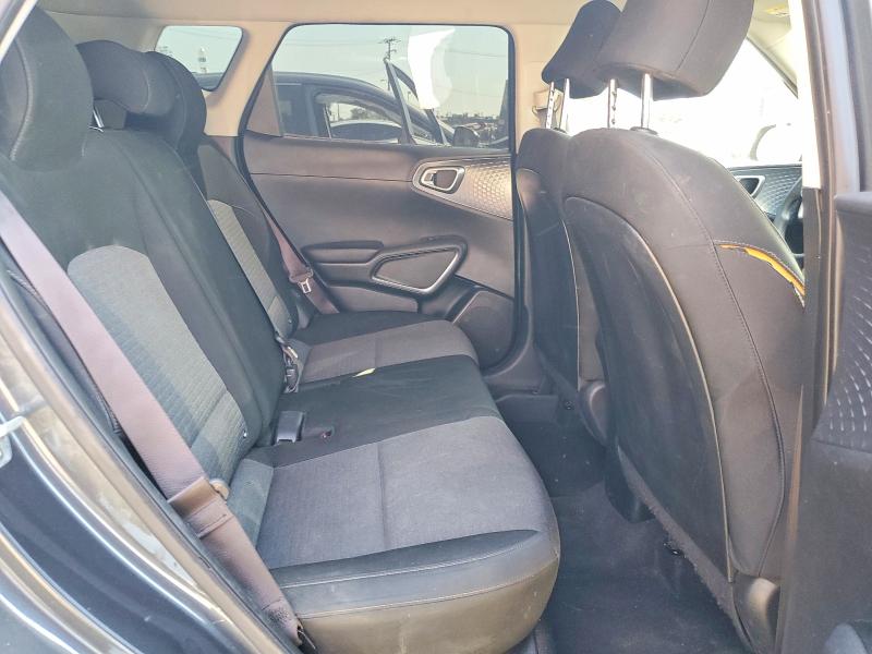 64682366 :رقم المزاد ، KNDJ23AU1L7105109 vin ، 2020 Kia Soul مزاد بيع