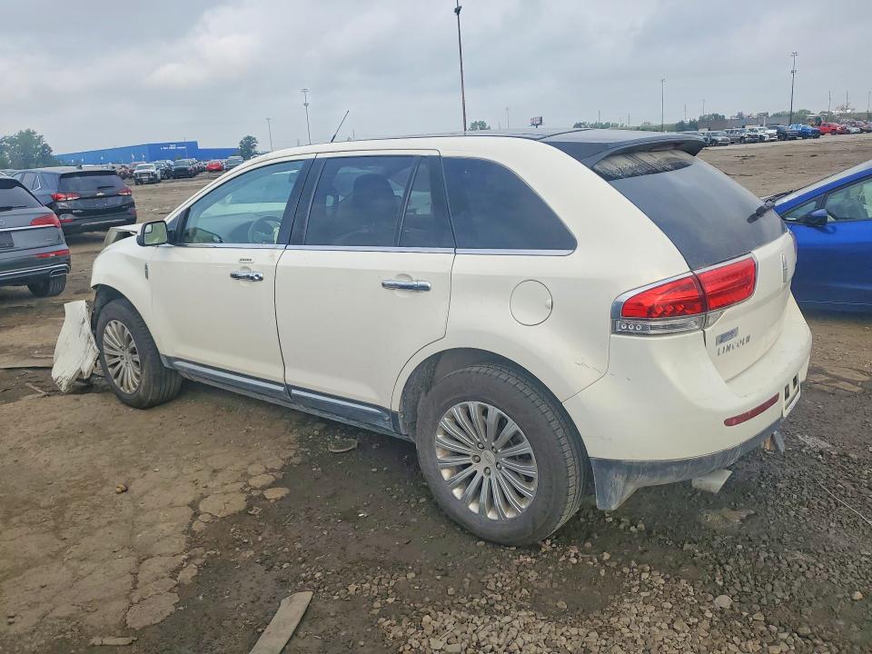 64248526 :رقم المزاد ، 2LMDJ6JK5CBL00668 vin ، 2012 Lincoln Mkx مزاد بيع