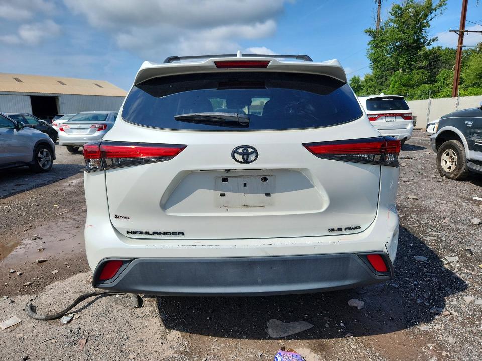 Aukcja sprzedaży 2022 Toyota Highlander, vin: 5TDGZRBH2NS560599, numer aukcji: 67138356