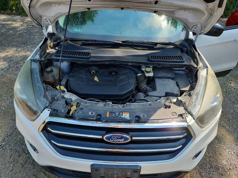 Продаж на аукціоні авто 2017 Ford Escape, vin: 1FMCU9G98HUD70705, номер лоту: 64313946