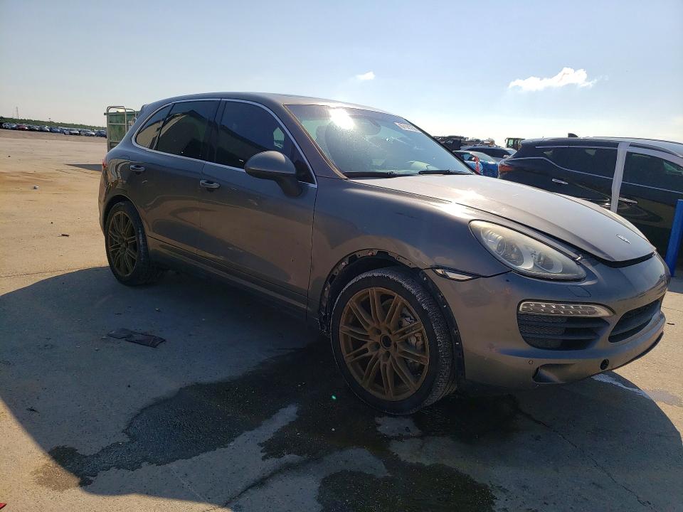 67141756 :رقم المزاد ، WP1AB2A21CLA40356 vin ، 2012 Porsche Cayenne مزاد بيع