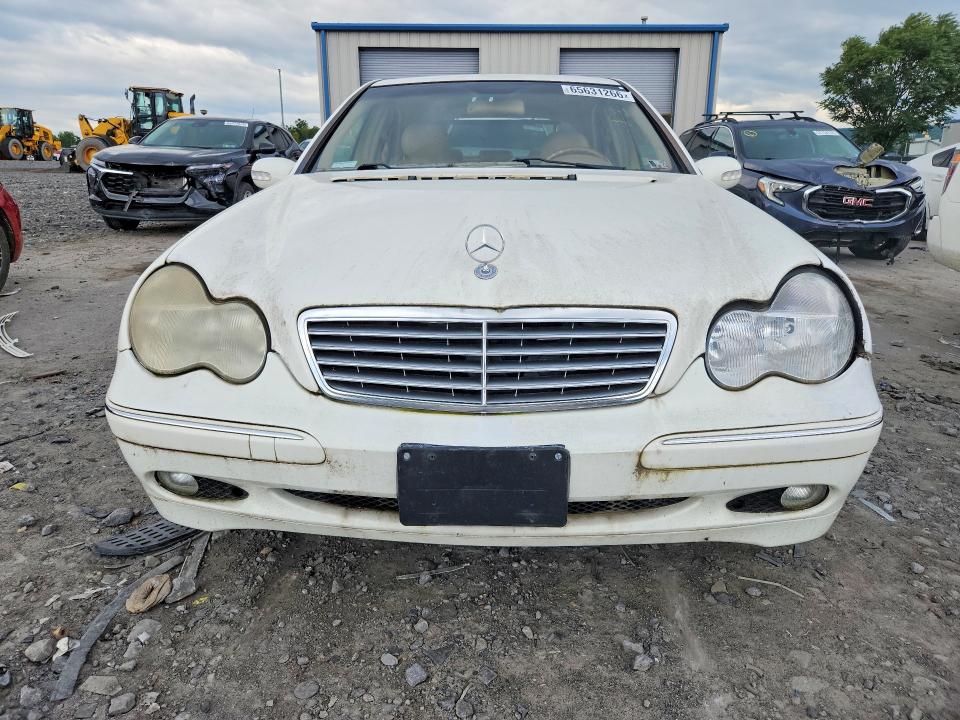 65631266 :رقم المزاد ، WDBRF61J13F321111 vin ، 2003 Mercedes-benz C مزاد بيع