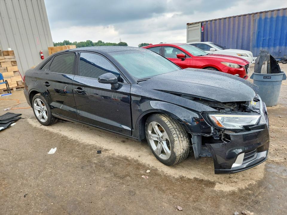 2018 Audi A3 მანქანა იყიდება აუქციონზე, vin: WAUB8GFF2J1060196, აუქციონის ნომერი: 63439976