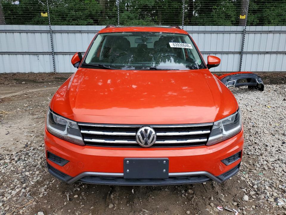 Продаж на аукціоні авто 2018 Volkswagen Tiguan, vin: 3VV2B7AX2JM185062, номер лоту: 63930646