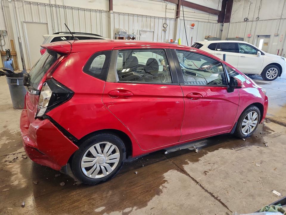 63297476 :رقم المزاد ، JHMGK5H57GS004890 vin ، 2016 Honda Fit مزاد بيع