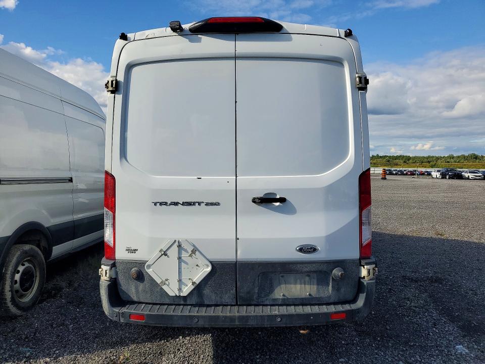 66050276 :رقم المزاد ، 1FTBR1C83MKA22655 vin ، 2021 Ford Transit مزاد بيع