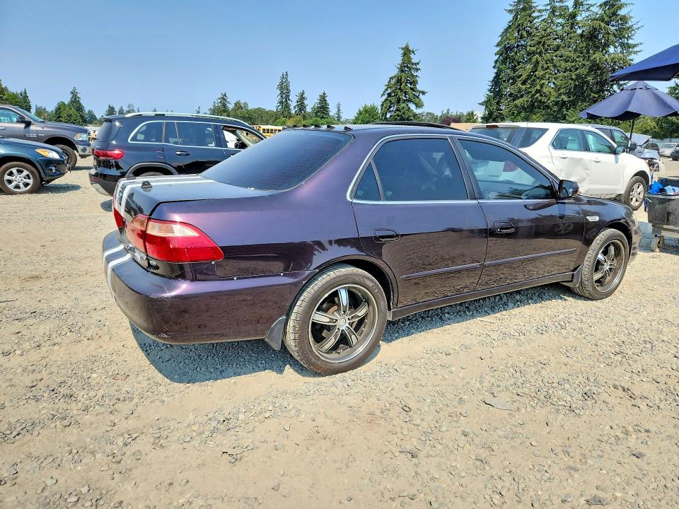 Auction sale of the 1999 Honda Accord, vin: 1HGCG1658XA013280, lot number: 65006516