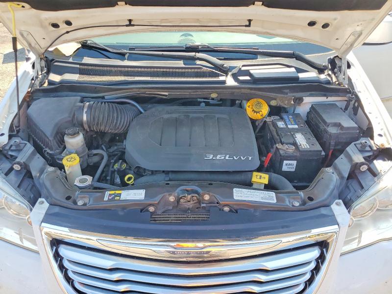 63754836 :رقم المزاد ، 2C4RC1BG4GR142589 vin ، 2016 Chrysler Town & Country مزاد بيع
