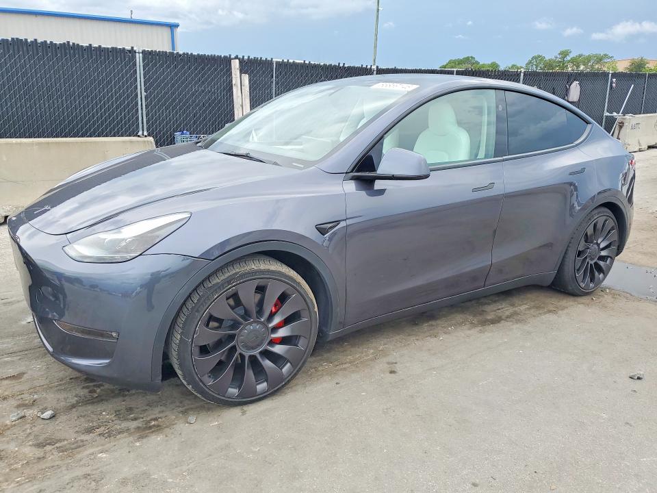 Auction sale of the 2023 Tesla Model Y, vin: 7SAYGDEF0PF920230, lot number: 65869146