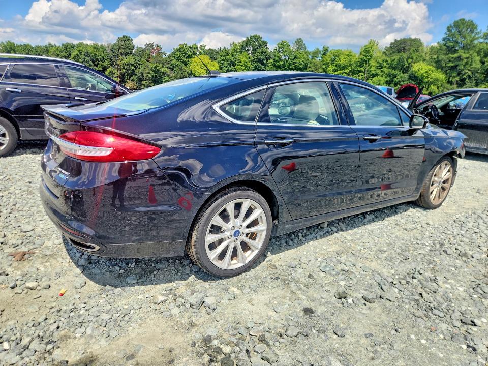 65640896 :رقم المزاد ، 3FA6P0D99HR293347 vin ، 2017 Ford Fusion مزاد بيع