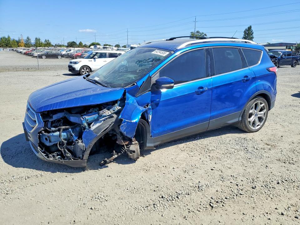 64294506 :رقم المزاد ، 1FMCU9J9XHUC51899 vin ، 2017 Ford Escape مزاد بيع