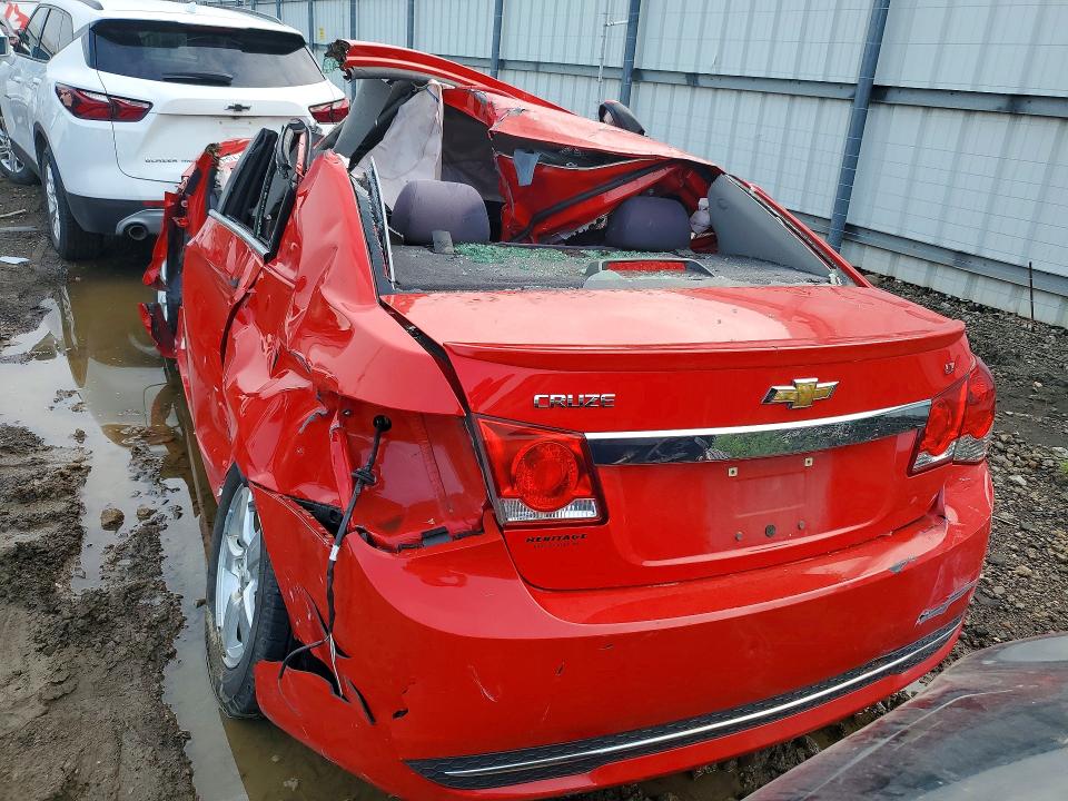 Продажа на аукционе авто 2015 Chevrolet Cruze, vin: 1G1PC5SB9F7266532, номер лота: 64011546