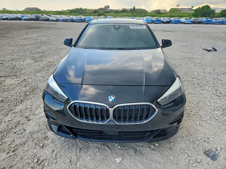 65135106 :رقم المزاد ، WBA53AK04M7J11399 vin ، 2021 Bmw 228i مزاد بيع