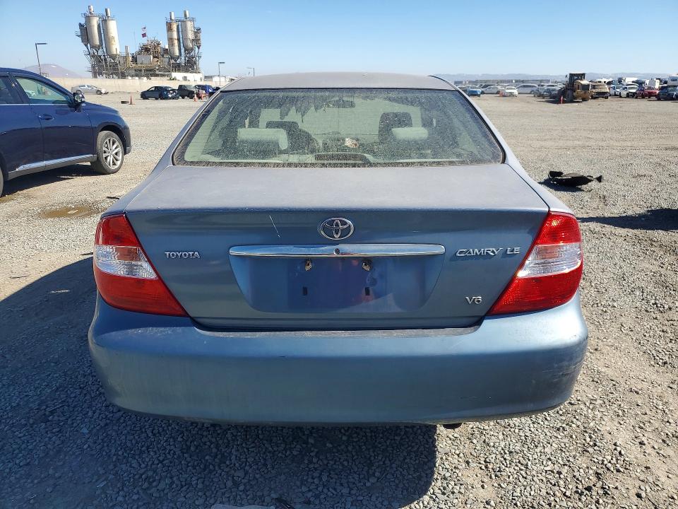 65051226 :رقم المزاد ، 4T1BF32K13U552400 vin ، 2003 Toyota Camry مزاد بيع