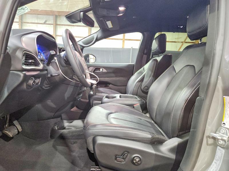 Auction sale of the 2025 Chrysler Pacifica, vin: 2C4RC1BG2SR556043, lot number: 63737306