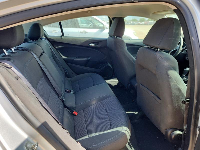 63889056 :رقم المزاد ، 1G1BE5SM5J7180181 vin ، 2018 Chevrolet Cruze مزاد بيع