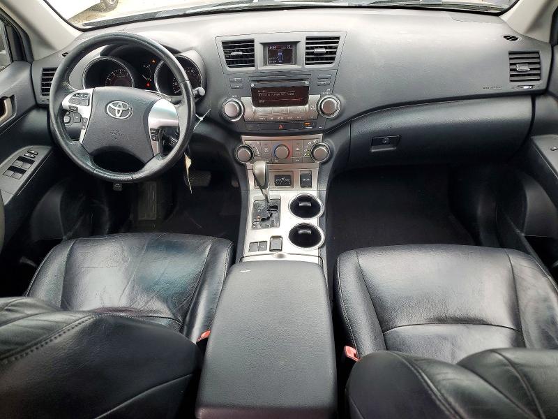 67176866 :رقم المزاد ، 5TDZK3EH2BS037679 vin ، 2011 Toyota Highlander مزاد بيع