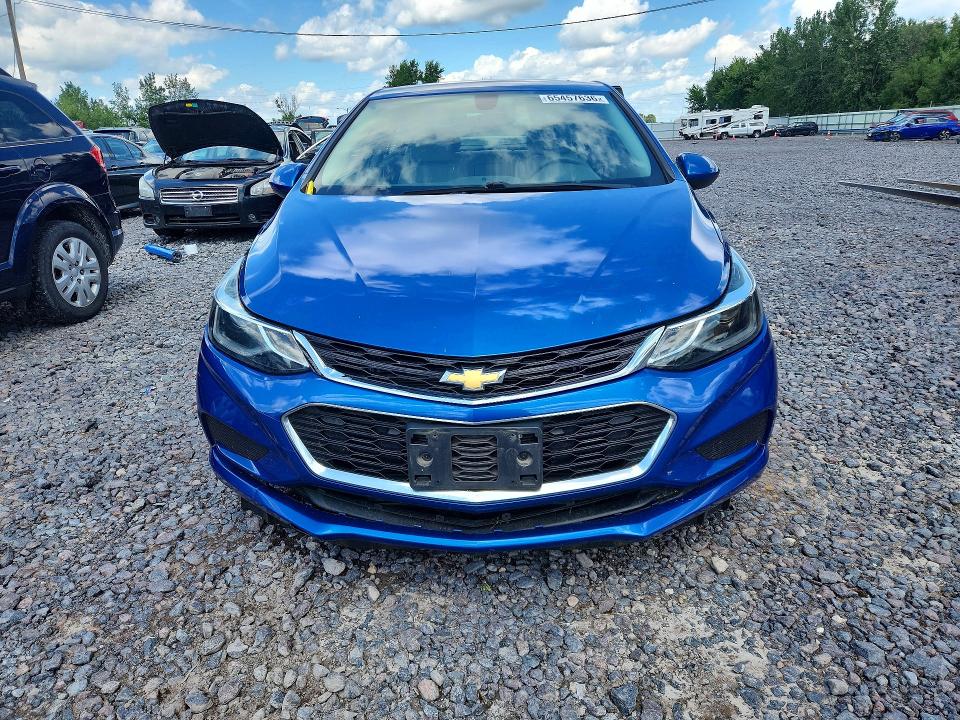 65457636 :رقم المزاد ، 1G1BE5SM2H7223837 vin ، 2017 Chevrolet Cruze مزاد بيع