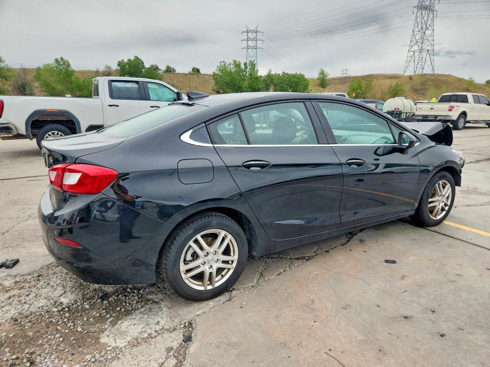 Продажа на аукционе авто 2018 Chevrolet Cruze, vin: 1G1BE5SM3J7167543, номер лота: 66744876