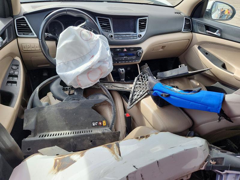 65734746 :رقم المزاد ، KM8J33A23GU083418 vin ، 2016 Hyundai Tucson مزاد بيع