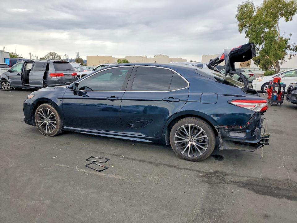 Продажа на аукционе авто 2019 Toyota Camry, vin: 4T1B11HK2KU800825, номер лота: 67195686
