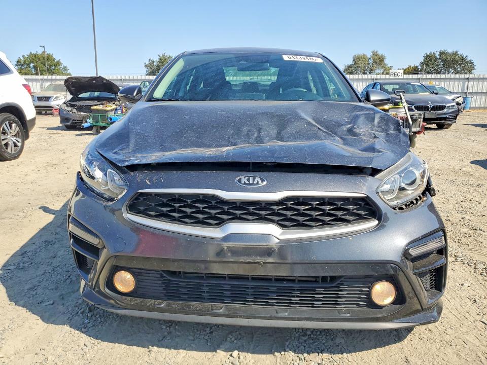 2021 Kia Forte მანქანა იყიდება აუქციონზე, vin: 3KPF24AD4ME306550, აუქციონის ნომერი: 64339486
