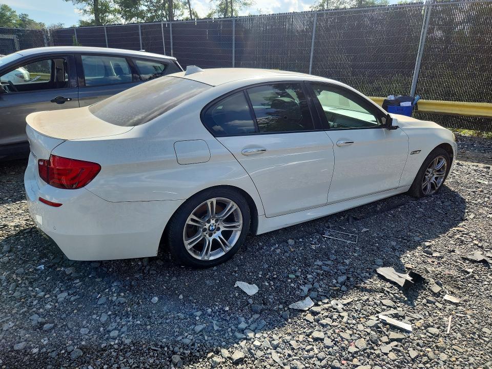 63877336 :رقم المزاد ، WBAXH5C55DDW13433 vin ، 2013 Bmw 528 مزاد بيع