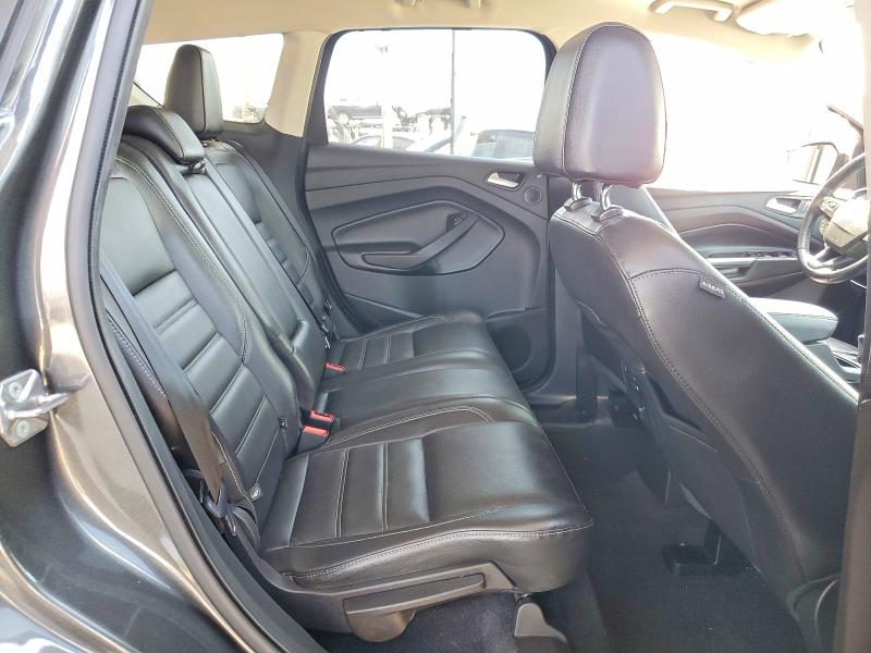 2017 Ford Escape მანქანა იყიდება აუქციონზე, vin: 1FMCU0GD5HUC88043, აუქციონის ნომერი: 63993706