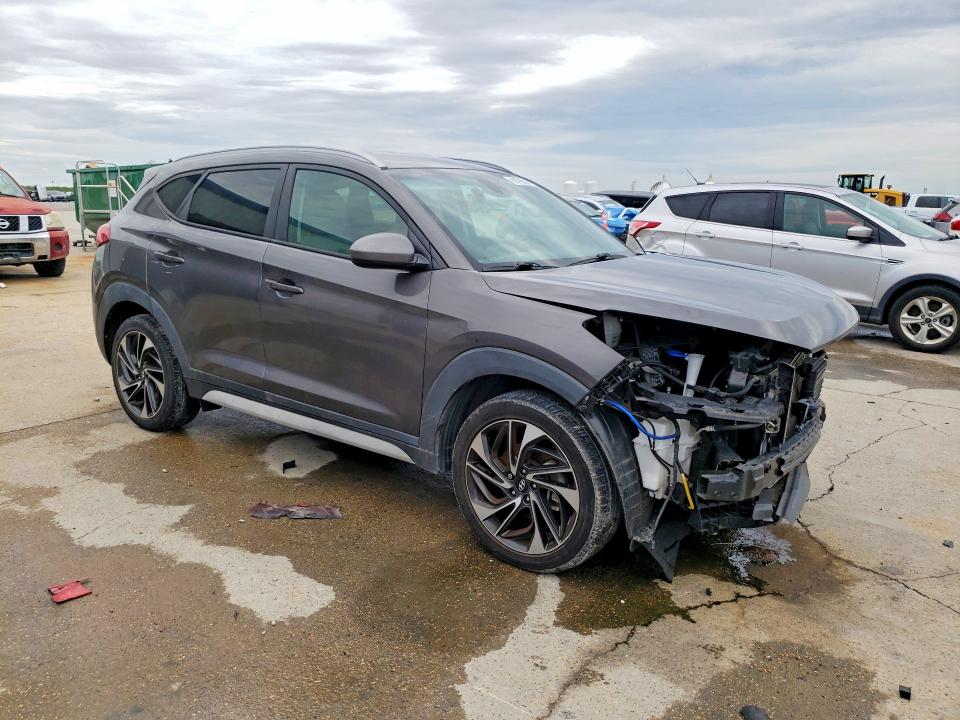 66796536 :رقم المزاد ، KM8J3CAL9LU127778 vin ، 2020 Hyundai Tucson مزاد بيع