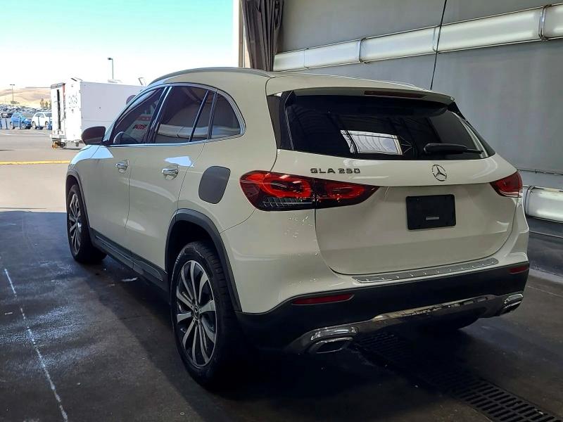 2021 Mercedes-benz Gla მანქანა იყიდება აუქციონზე, vin: W1N4N4GB3MJ134074, აუქციონის ნომერი: 64086566