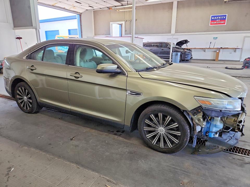 64424936 :رقم المزاد ، 1FAHP2H88DG201684 vin ، 2013 Ford Taurus مزاد بيع