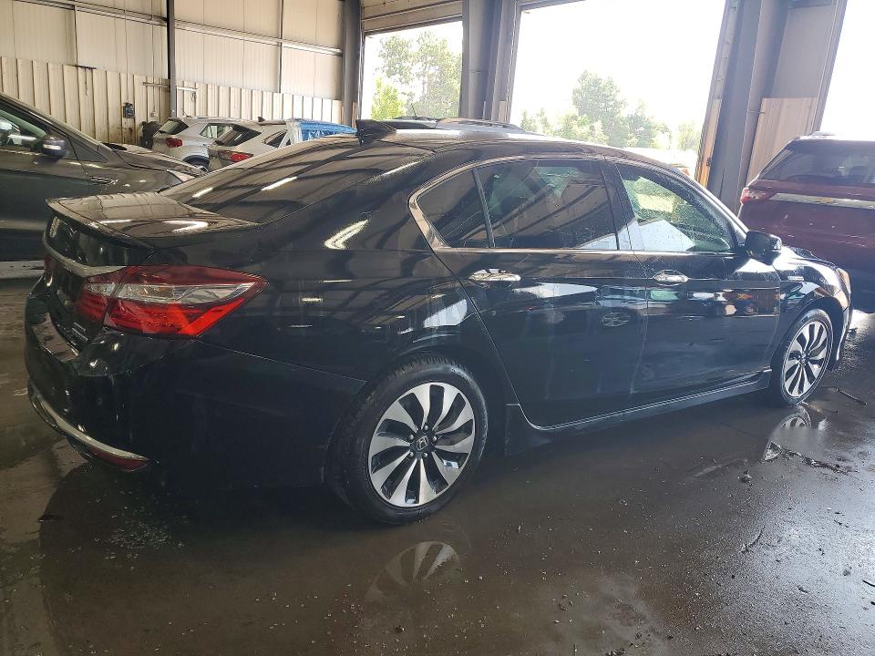 62830676 :رقم المزاد ، JHMCR6F72HC017370 vin ، 2017 Honda Accord مزاد بيع