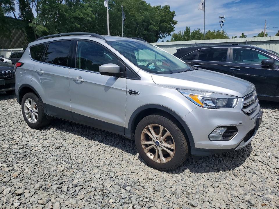 Продажа на аукционе авто 2018 Ford Escape, vin: 1FMCU9GD0JUB33281, номер лота: 64100946