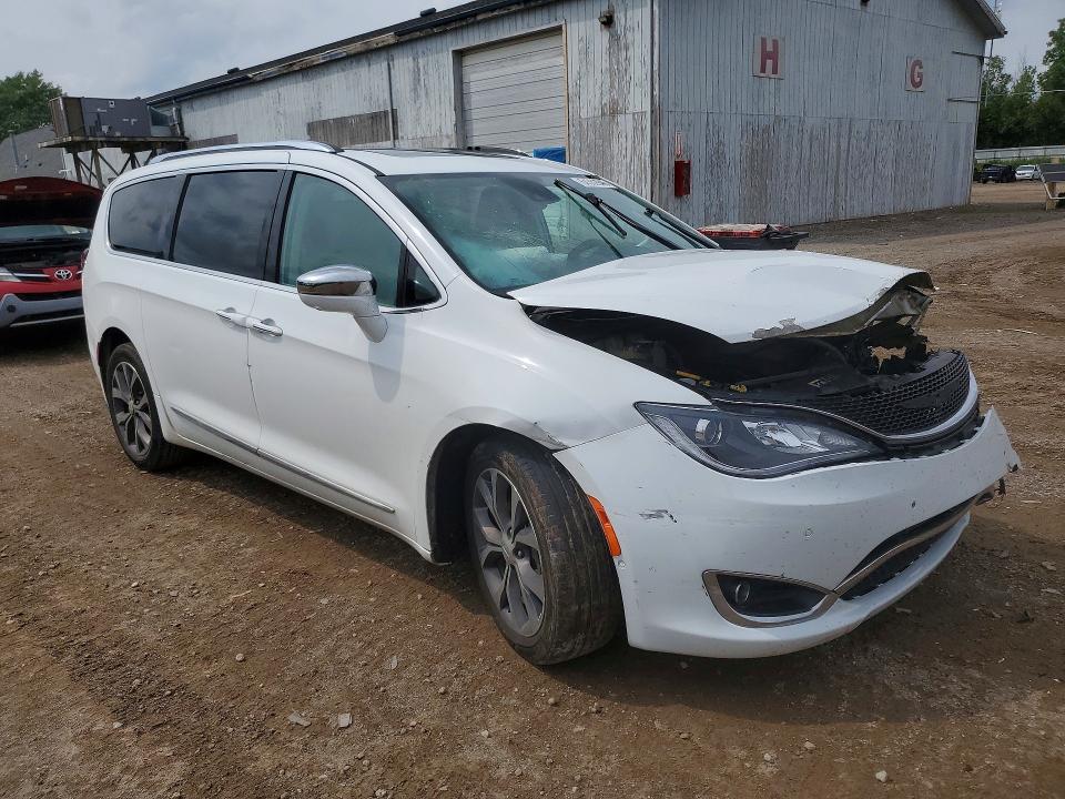 2017 Chrysler Pacifica მანქანა იყიდება აუქციონზე, vin: 2C4RC1GG9HR608172, აუქციონის ნომერი: 64362946