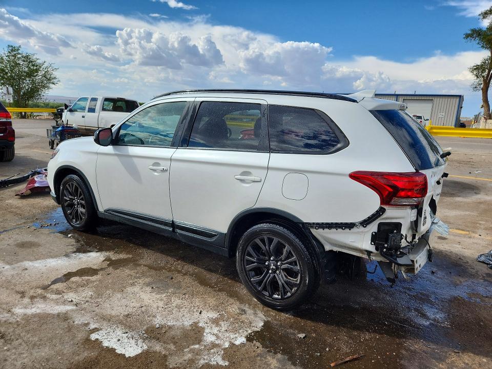 2018 Mitsubishi Outlander მანქანა იყიდება აუქციონზე, vin: JA4AD3A31JZ050870, აუქციონის ნომერი: 64470536