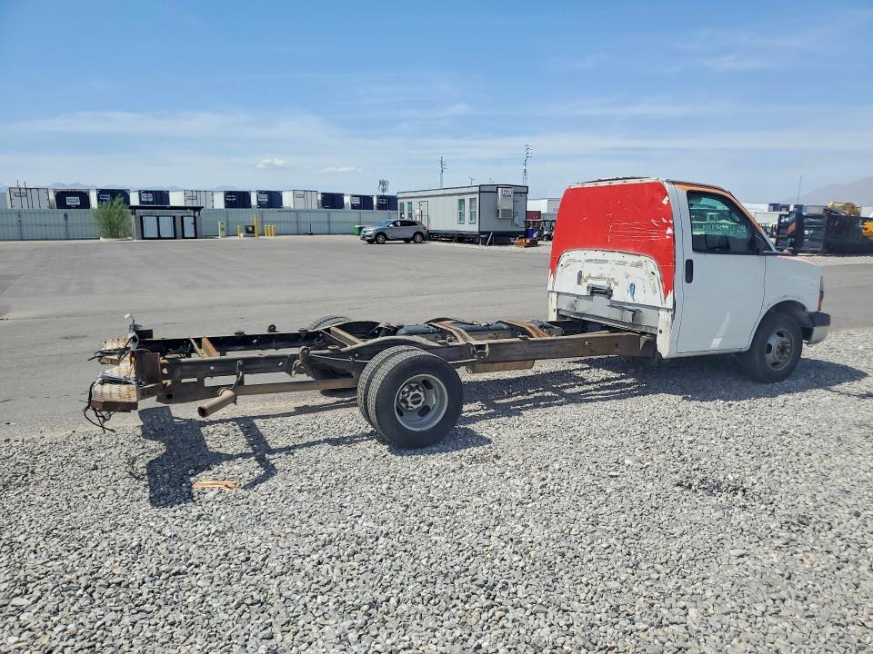 66074636 :رقم المزاد ، 1GD373CG3F1131442 vin ، 2015 Gmc Savana مزاد بيع