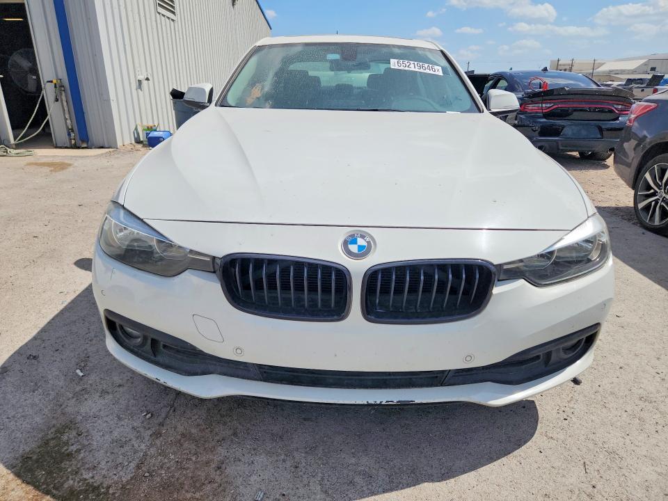 65219646 :رقم المزاد ، WBA8E1G30HNU16331 vin ، 2017 Bmw 320 مزاد بيع