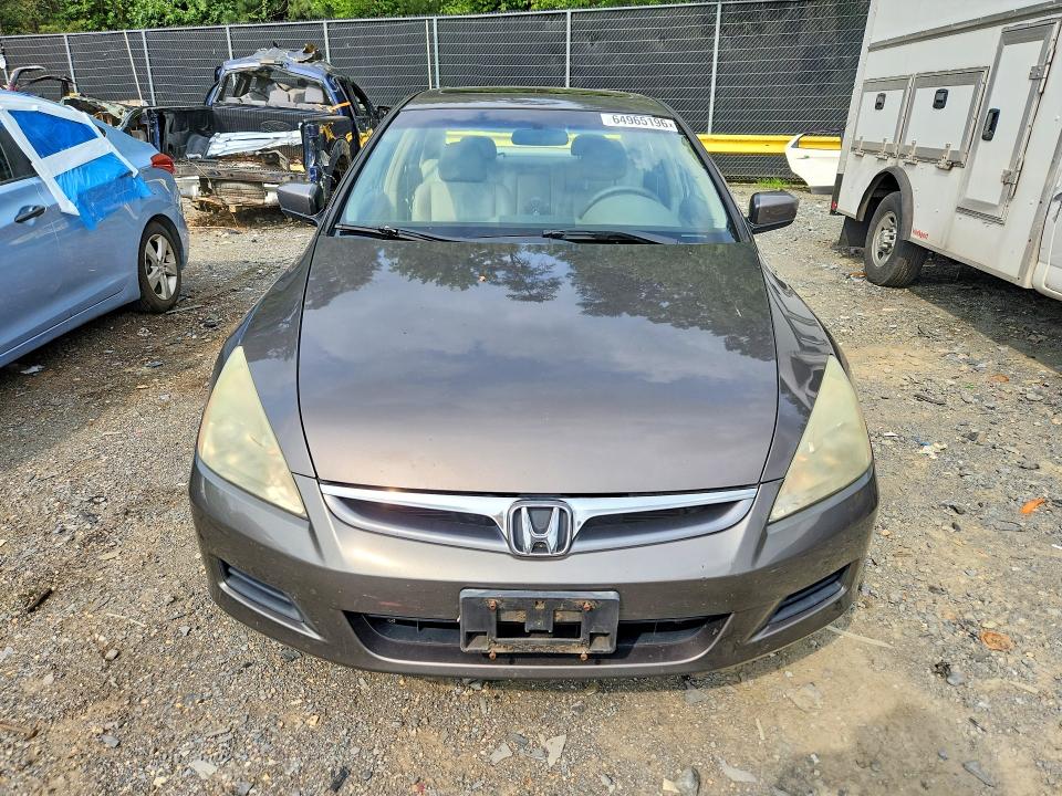 64965196 :رقم المزاد ، 1HGCM66857A017531 vin ، 2007 Honda Accord مزاد بيع