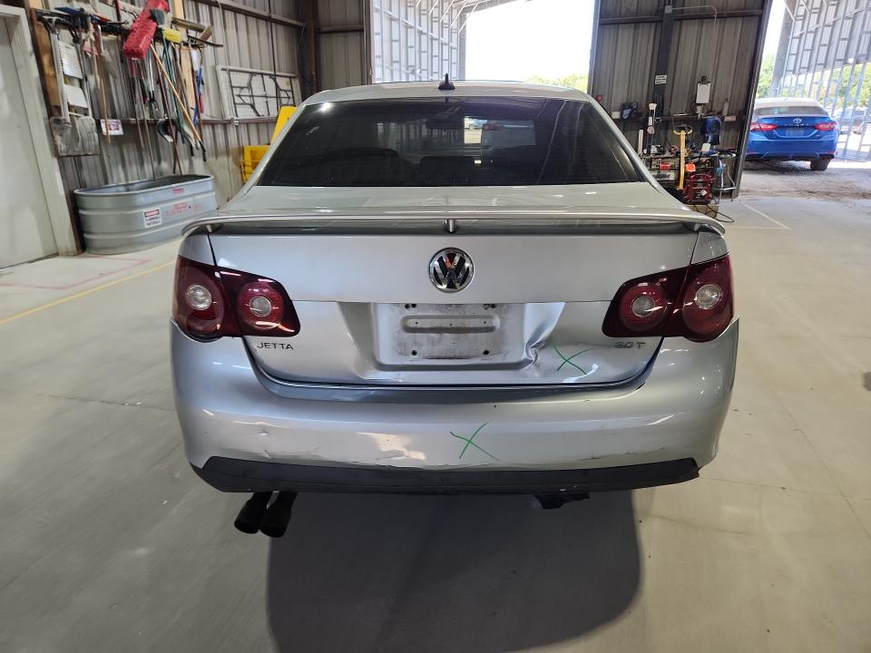 64909316 :رقم المزاد ، 3VWRJ71KX8M122528 vin ، 2008 Volkswagen Jetta مزاد بيع